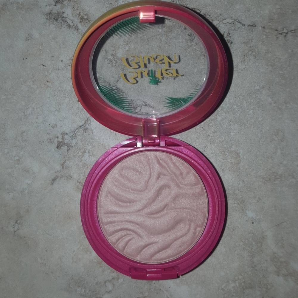Butter blush in the shade plum rose.